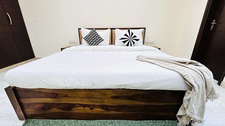 Bedroom, central-park-i 3 Bedroom 2000 Sq.Ft. Builder Floor In Sector 42 Gurgaon 8975340