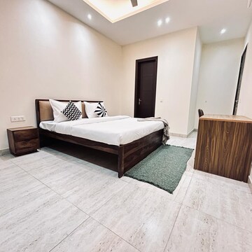 Bedroom in 3 BHK Builder Floor at Ansal Sushant Apartments, Sushant Lok I – for Rent