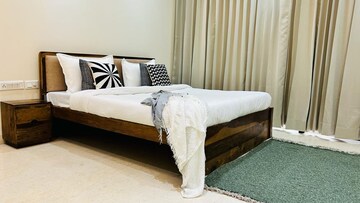 Bedroom in 3 BHK Builder Floor at Ansal Sushant Apartments, Sushant Lok I – for Rent