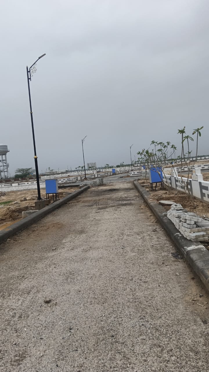Plot For Sale in Omaxe City