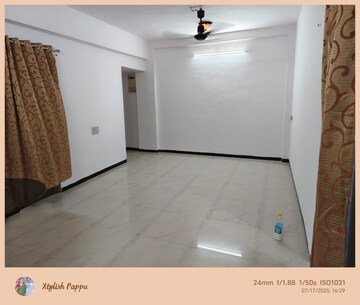 Room in 2 BHK Apartment at Shyam Kunj Goregaon West, Goregaon West – for Rent