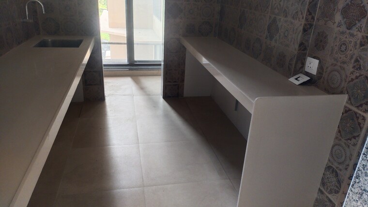 Balcony, hiranandani-atlantis 2 Bedroom 771 Sq.Ft. Apartment In Powai Mumbai 8975361