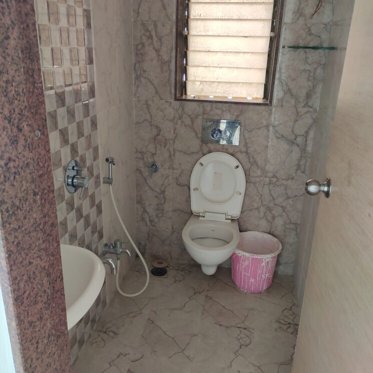 Bathroom, the-makwana-om-palace 1 Bedroom 400 Sq.Ft. Apartment In Malad West Mumbai 8975376