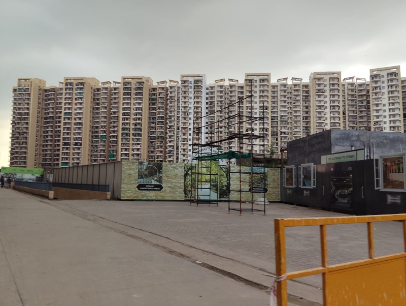 4 BHK + Servant Room,Study Room Apartment For Rent in Sare Home