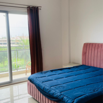 Bedroom in 3 BHK Apartment at Shalimar Belvedere Court, Malesemau – for Rent
