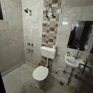 Attached Bathroom in 2 BHK Builder Floor at Kotla Mubarakpur – for Rent