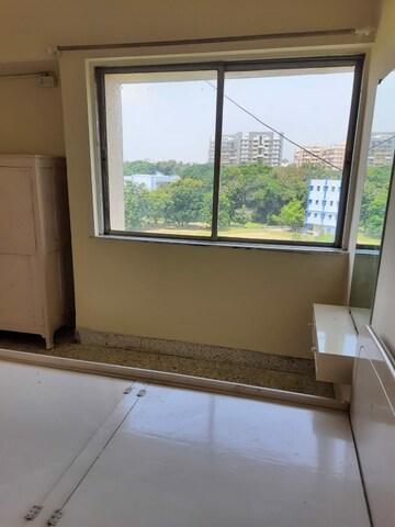Room in 1 BHK Apartment at Gera Landmark, Kalyani Nagar – for Rent