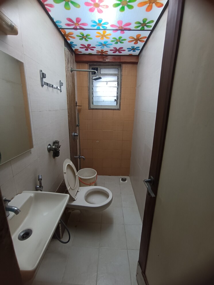 Bathroom, silicon-park 1 Bedroom 715 Sq.Ft. Apartment In Malad West Mumbai 8975417