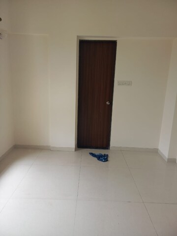 Room in 3 BHK Apartment at Gitanjali Apartment Chembur, Chembur – for Rent