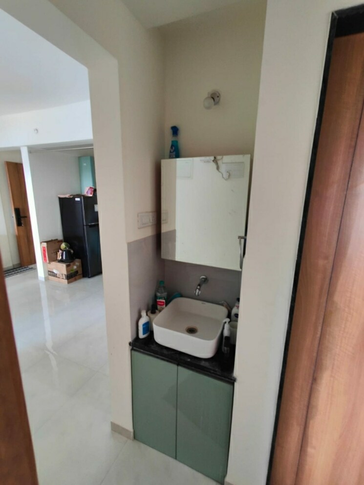 Bathroom, dhanori 1 Bedroom 580 Sq.Ft. Apartment In Dhanori Pune 8975429