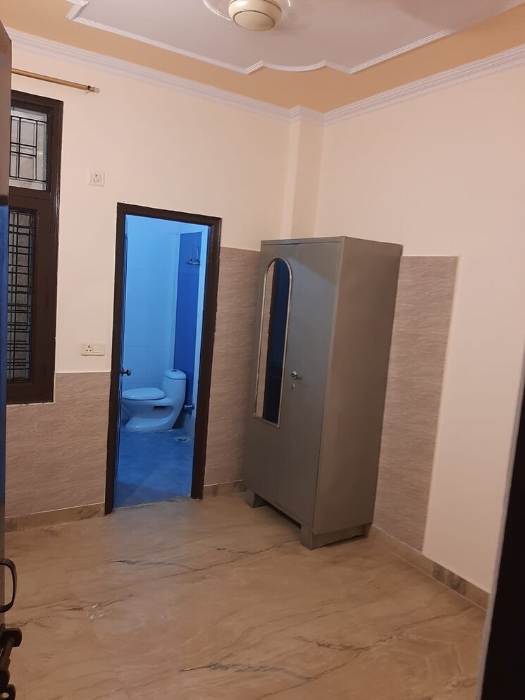 Room, sector 47 1 Bedroom 750 Sq.Ft. Builder Floor In Sector 47 Gurgaon 8975455