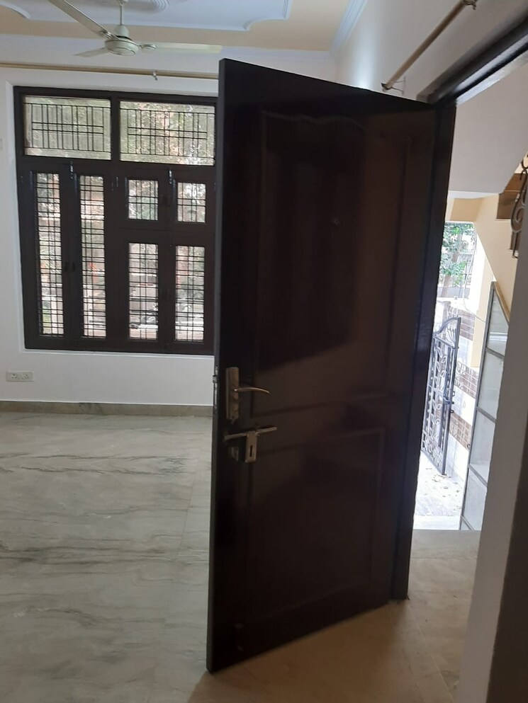 Room, sector 47 1 Bedroom 750 Sq.Ft. Builder Floor In Sector 47 Gurgaon 8975455