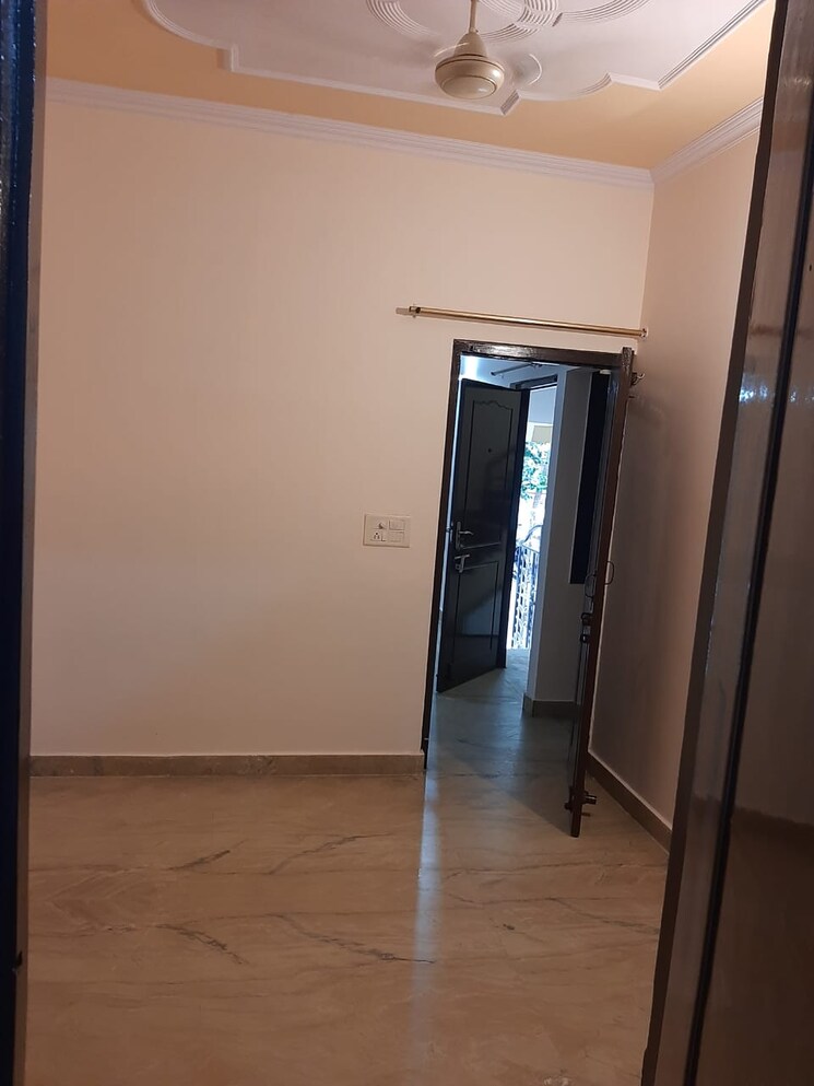 Room, sector 47 1 Bedroom 750 Sq.Ft. Builder Floor In Sector 47 Gurgaon 8975455