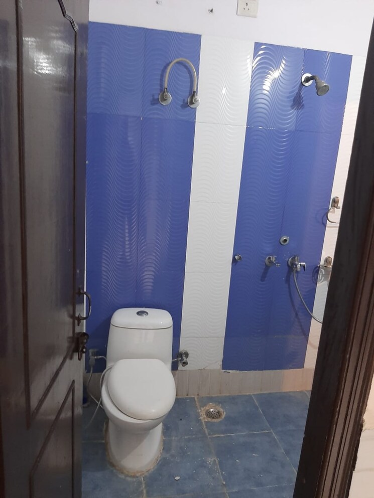 Bathroom, sector 47 1 Bedroom 750 Sq.Ft. Builder Floor In Sector 47 Gurgaon 8975455