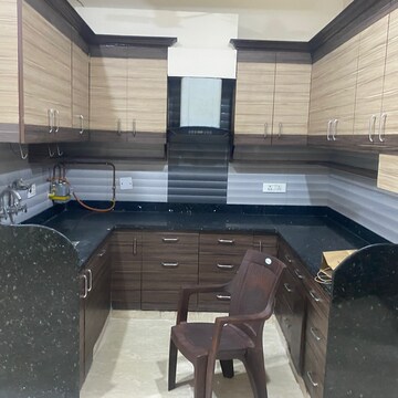 Kitchen in 3.5 BHK Builder Floor at Shalimar Bagh – for Sale