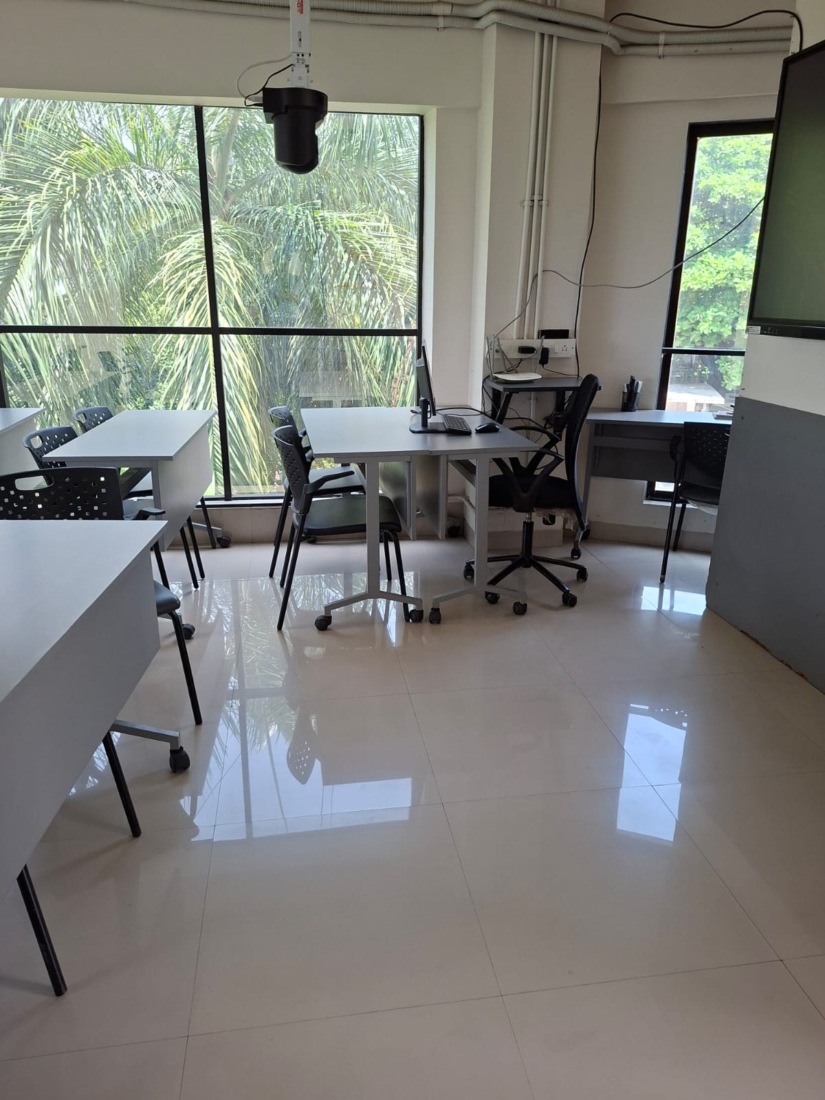 Office Space For Rent in Zenith CHS Andheri East