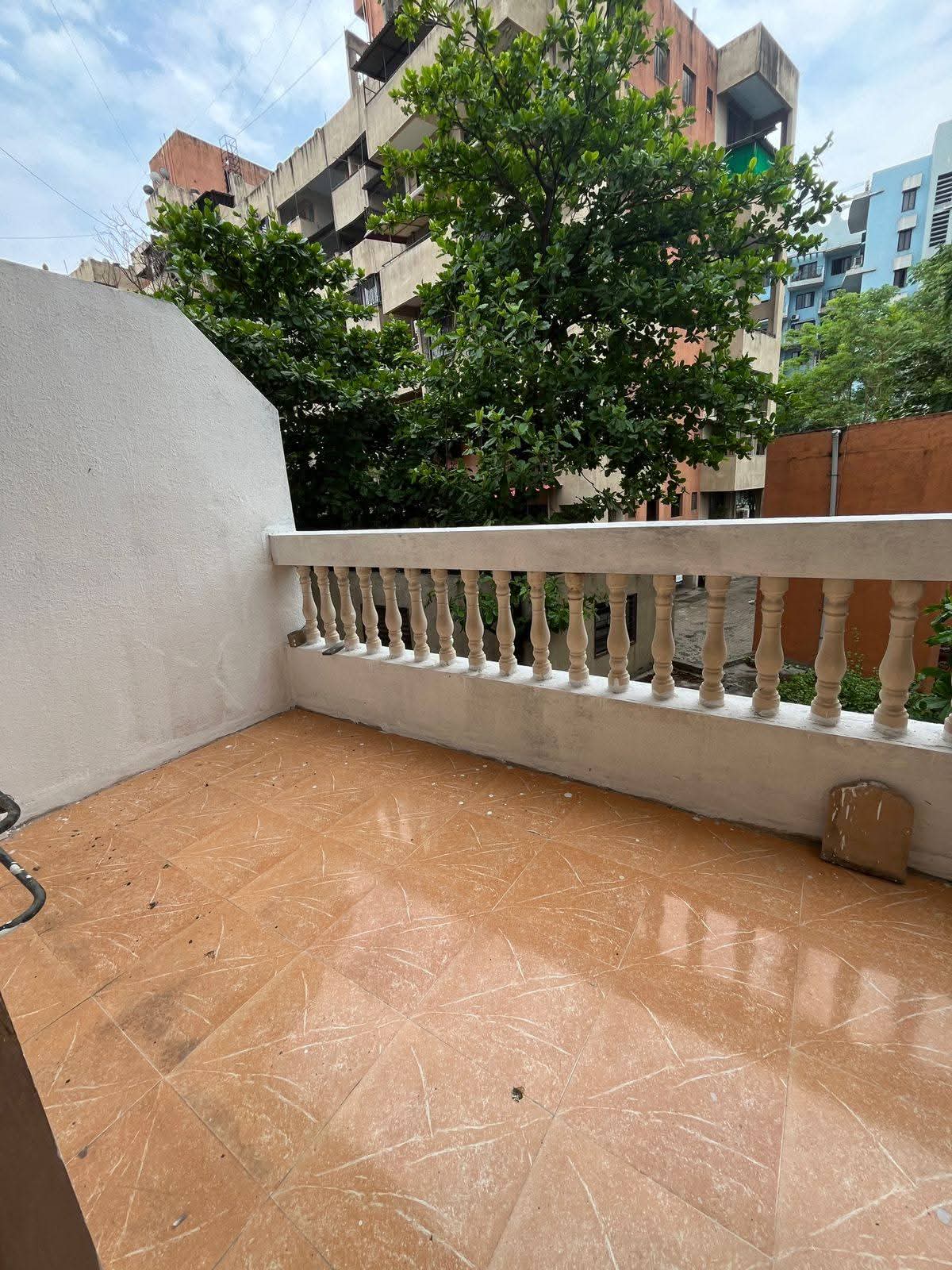 1 BHK 700 Sq.Ft. Apartment in Spring Dales