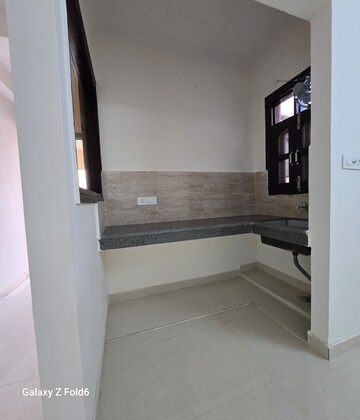 Furnished Amenities in 1 BHK Builder Floor at Palm Residency Chhatarpur, Chattarpur – for Rent