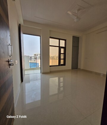 Furnished Amenities in 1 BHK Builder Floor at Palm Residency Chhatarpur, Chattarpur – for Rent