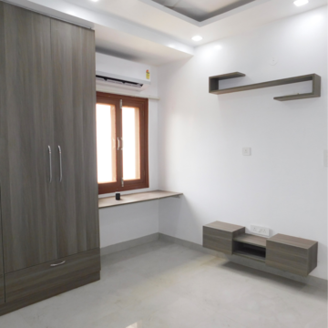 Room in 4 BHK Builder Floor at Vasant Kunj – for Rent