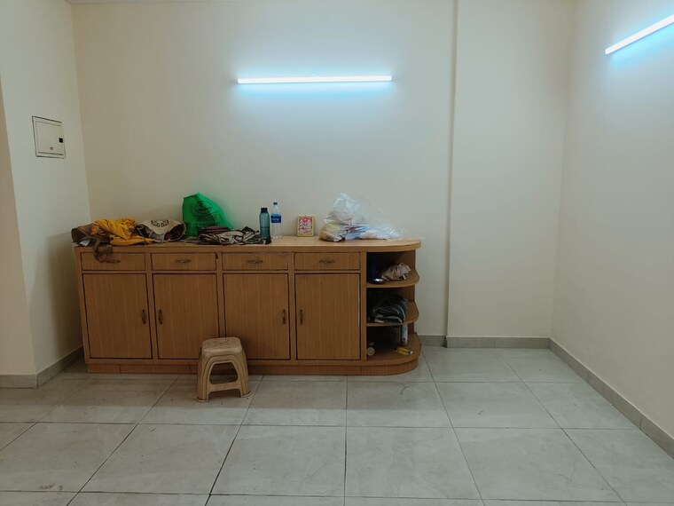 Bathroom, dlf-oakwood-estate 3 Bedroom 1566 Sq.Ft. Apartment In Dlf Phase ii Gurgaon 8975467