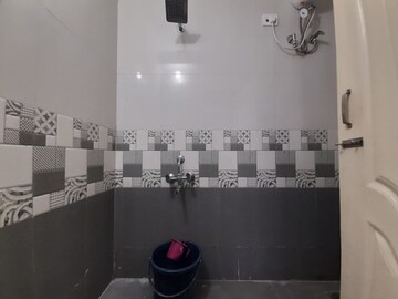 Bathroom in 1 BHK Apartment at Goregaon West – for Rent