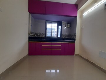 Room in 1 BHK Apartment at Goregaon West – for Rent