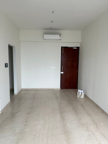 Room in 2 BHK Apartment at Lodha Vista, Lower Parel – for Rent