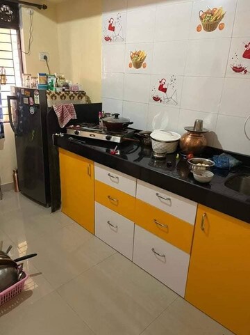 Team Area in 1 BHK Apartment at Pooja Building, Dadar West – for Rent
