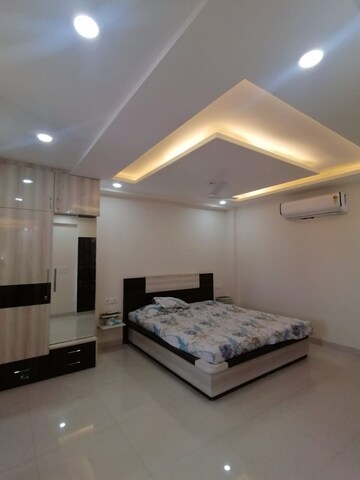 Living Room in 1 BHK Builder Floor at Sector 46 – for Rent