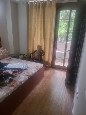 Bedroom in 2 BHK Builder Floor at Sector 38 – for Rent