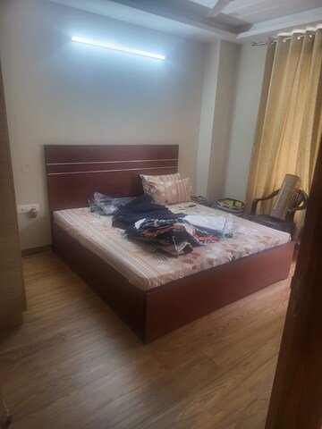 Bedroom in 2 BHK Builder Floor at Sector 38 – for Rent