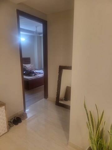 Room in 2 BHK Builder Floor at Sector 38 – for Rent