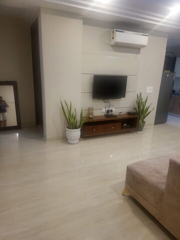Parking in 2 BHK Builder Floor at Sector 38 – for Rent