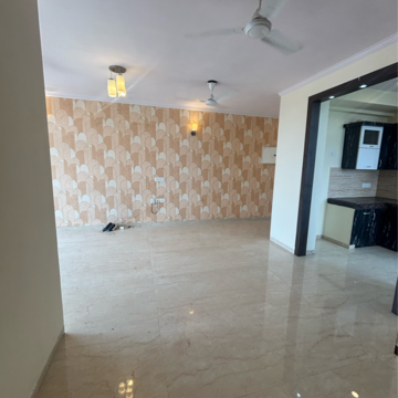 Parking in 3 BHK Apartment at Omaxe The Palace, Sushant Golf City – for Rent