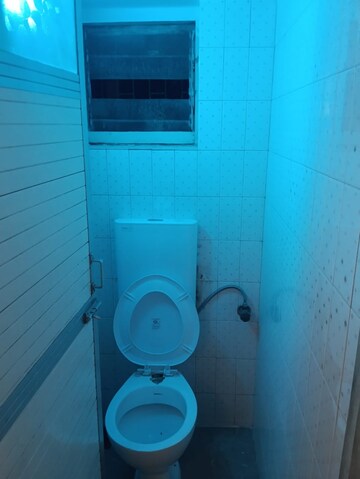 Bathroom in 2.5 BHK Villa at Unnat Nagar CHS, Goregaon West – for Rent