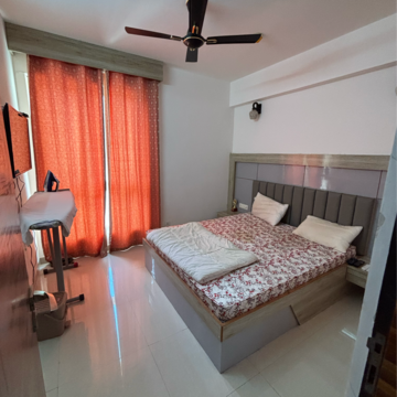 Bedroom in 3 BHK Apartment at Shalimar Oneworld Vista, Malesemau – for Rent