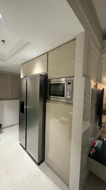 Building Lobby in 3 BHK Apartment at Experion Capital, Vibhuti Khand – for Rent