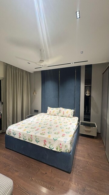 Bedroom in 3 BHK Apartment at Experion Capital, Vibhuti Khand – for Rent