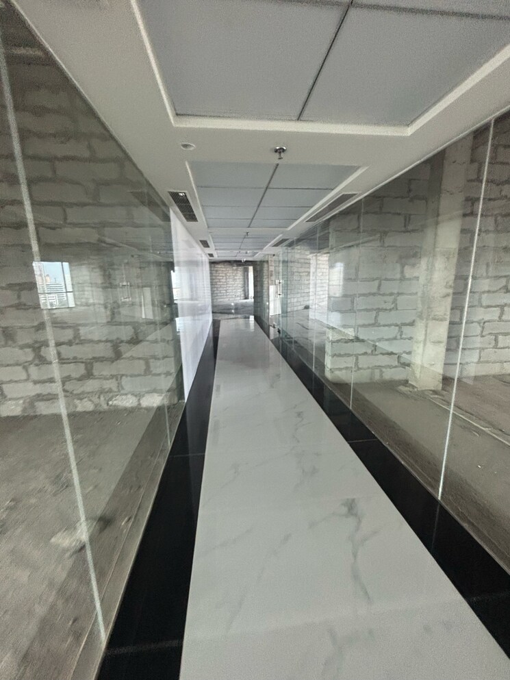 Balcony, shalimar-iridium Commercial Office Space 1750 Sq.Ft. In Vibhuti Khand Lucknow 8975551
