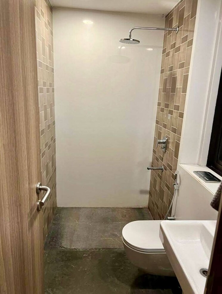 Bathroom, lower parel west Pg For Boys & Girls In Lower Parel West 8975550