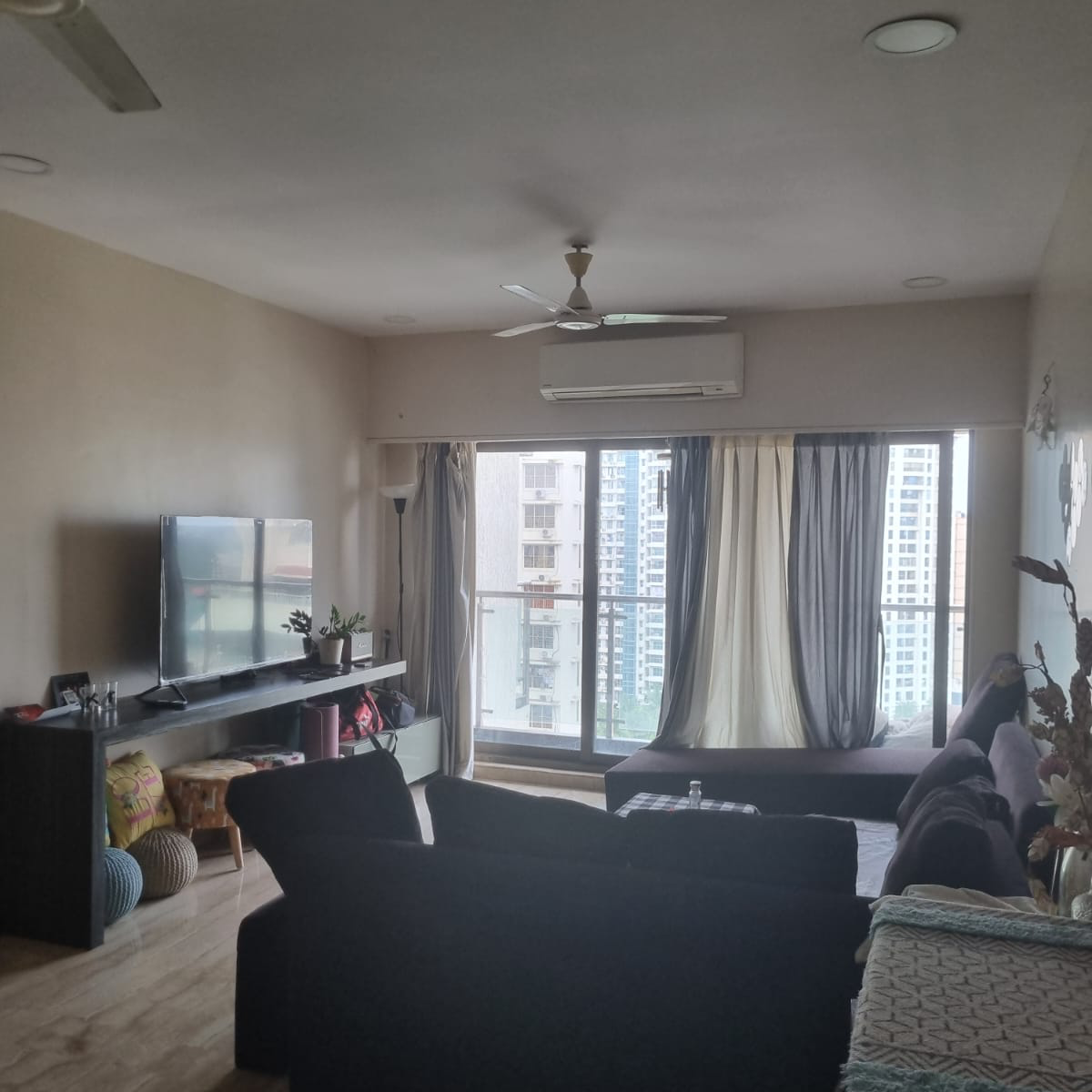 2 BHK 680 Sq.Ft. Apartment in Kaveri Tower Andheri West