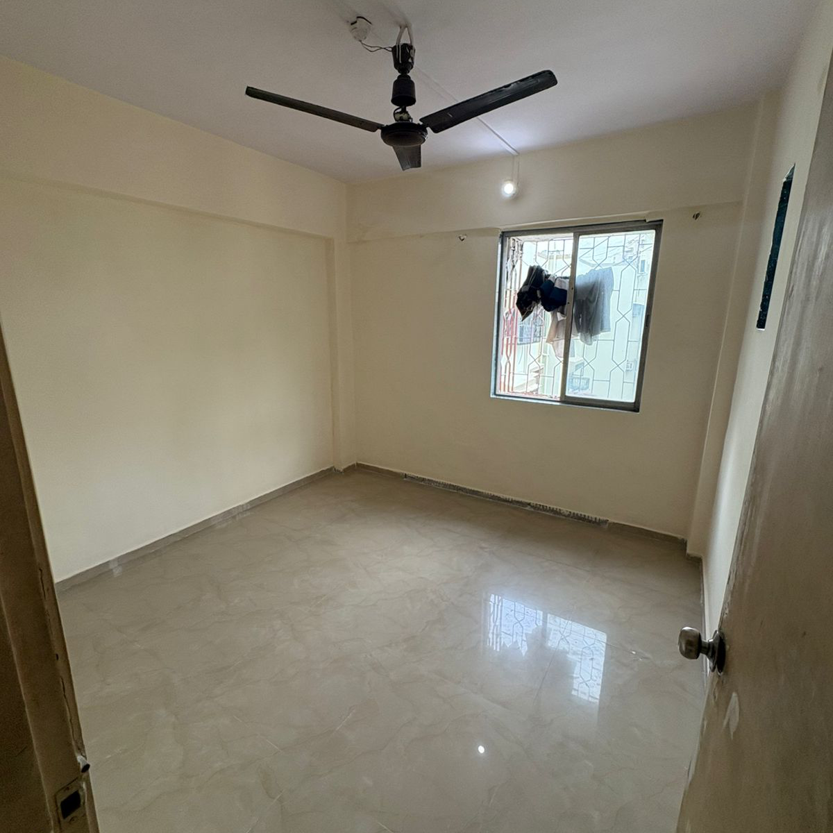 1 BHK + Pooja Room Apartment For Rent in Mhada Sector R3