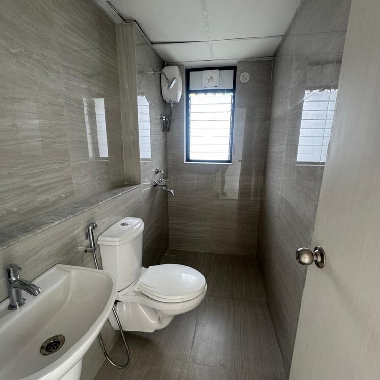 Bathroom, runwal-gardens-phase-2 3 Bedroom 904 Sq.Ft. Apartment In Kalyan Shilphata Road Thane 8975571