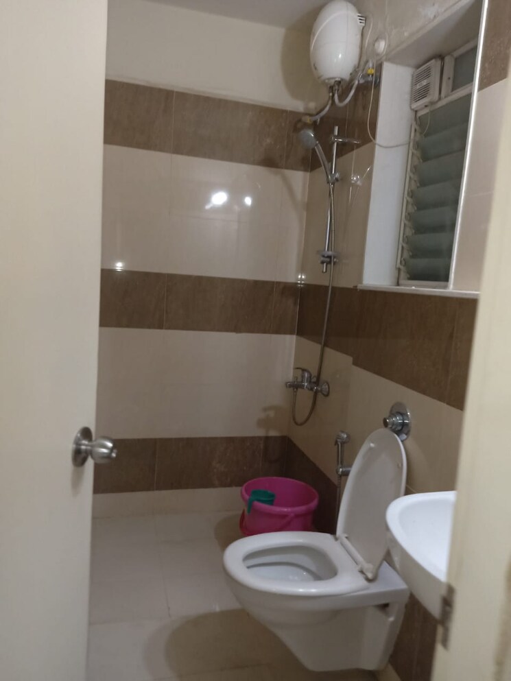 Attached Bathroom, amanora-trendy-homes 2 Bedroom 850 Sq.Ft. Apartment In Hadapsar Pune 8975587