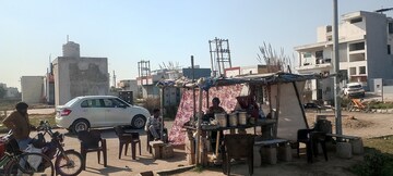 Gym in  Showroom at Sector 88 – for Sale
