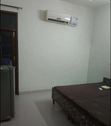 1 BHK Builder Floor For Rent in Sector 21