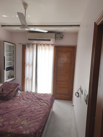 Bedroom in 3 BHK Builder Floor at Sector 22 – for Rent