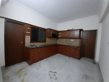 Bedroom in 3 BHK Apartment at Roxana Fortune, Banjara Hills – for Rent