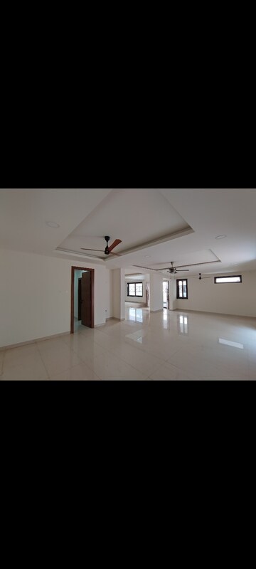 Building Lobby in 3 BHK Apartment at Lahari Jubilee Hills, Jubilee Hills – for Rent